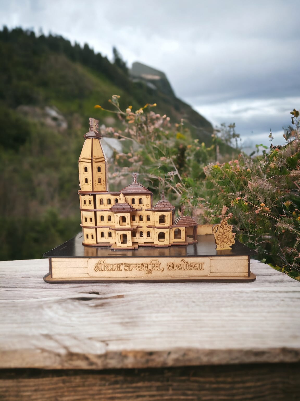 Ram Janmabhoomi Mandir wooden Replica